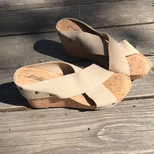 Luckybrand wedges